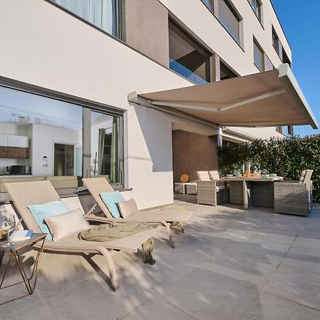 Brand New 1 Bedroom Apartment With Backyard Near The Beach! 포레치 외부 사진