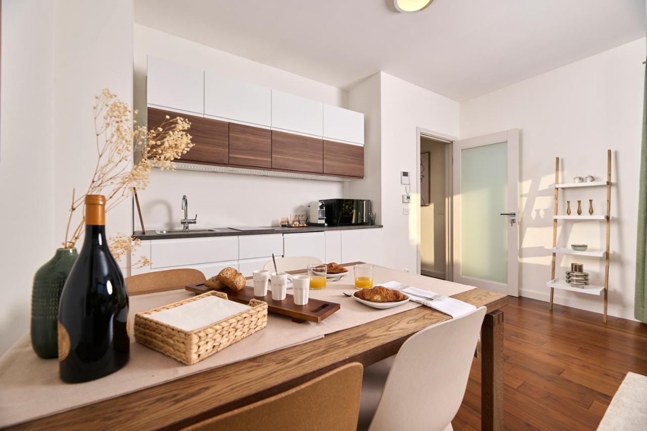 Brand New 1 Bedroom Apartment With Backyard Near The Beach! 포레치 외부 사진